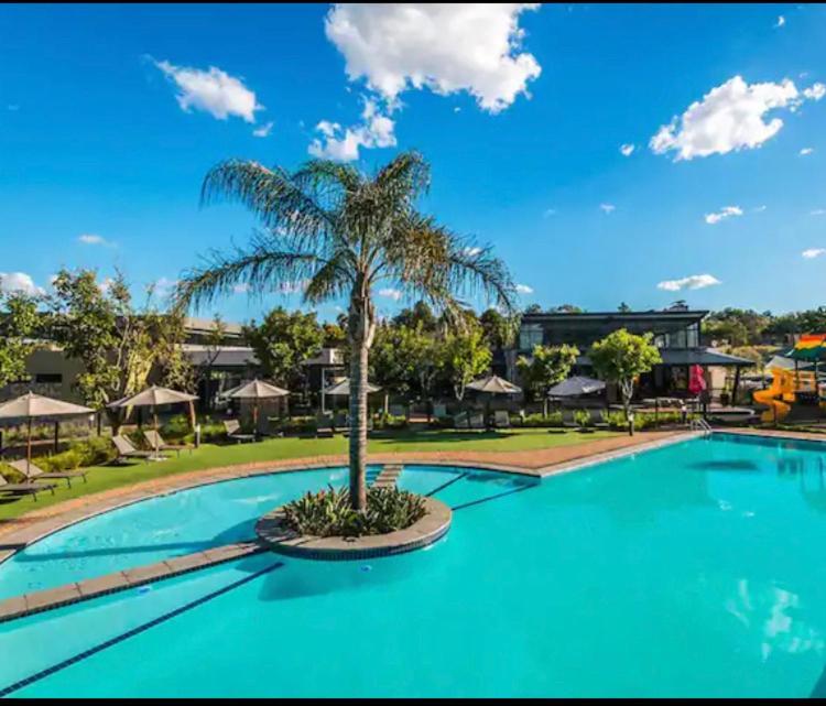 Luxurious Waterfall 1 Bedroom Condo With Free Uncapped Wifi Midrand Kültér fotó
