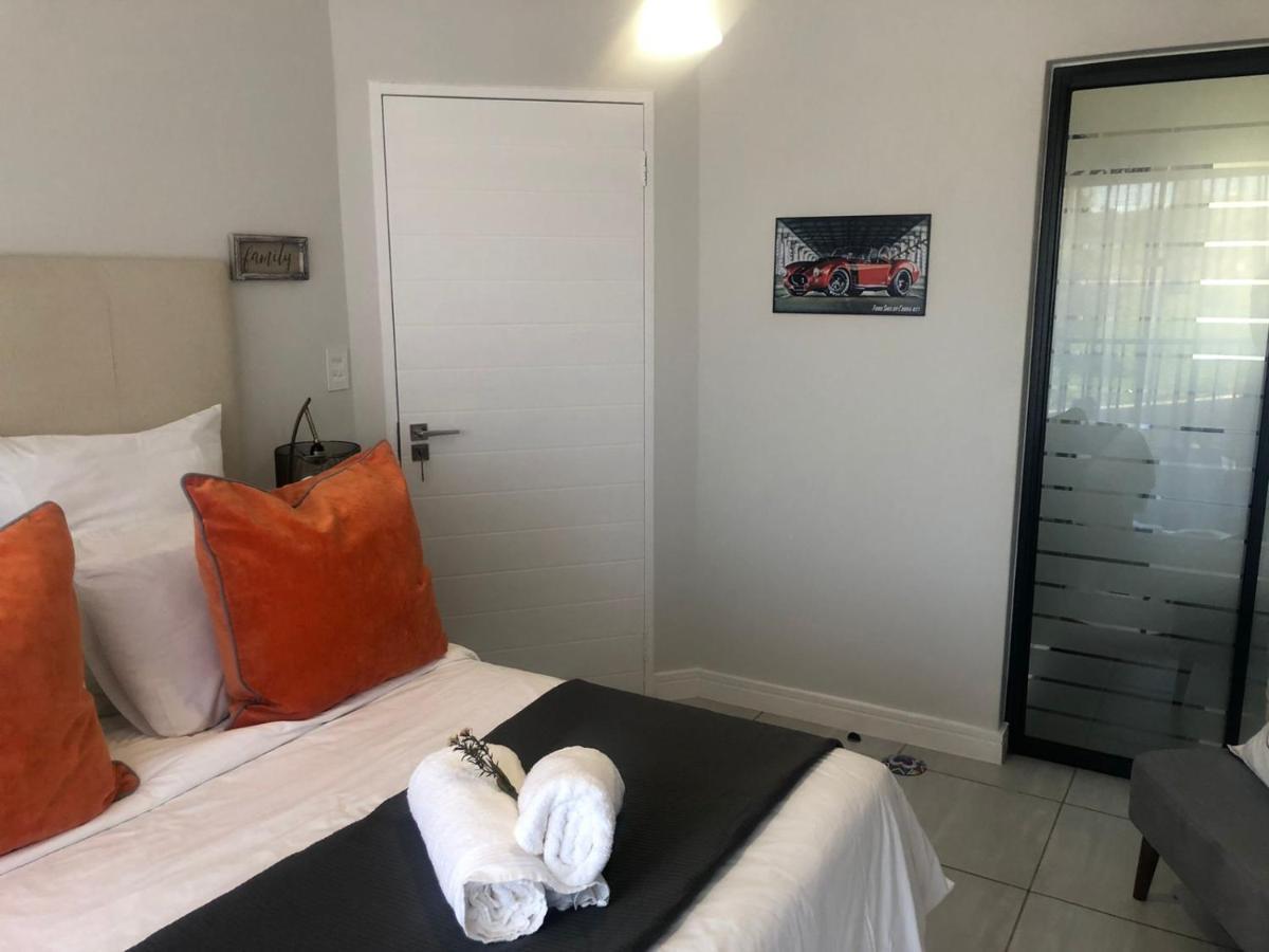 Luxurious Waterfall 1 Bedroom Condo With Free Uncapped Wifi Midrand Kültér fotó